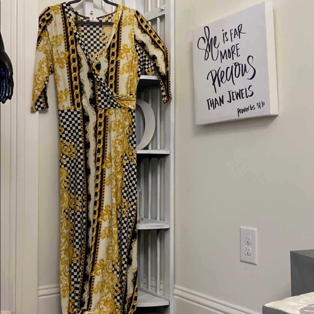 Long Maxi Dress - Picture 3 of 8